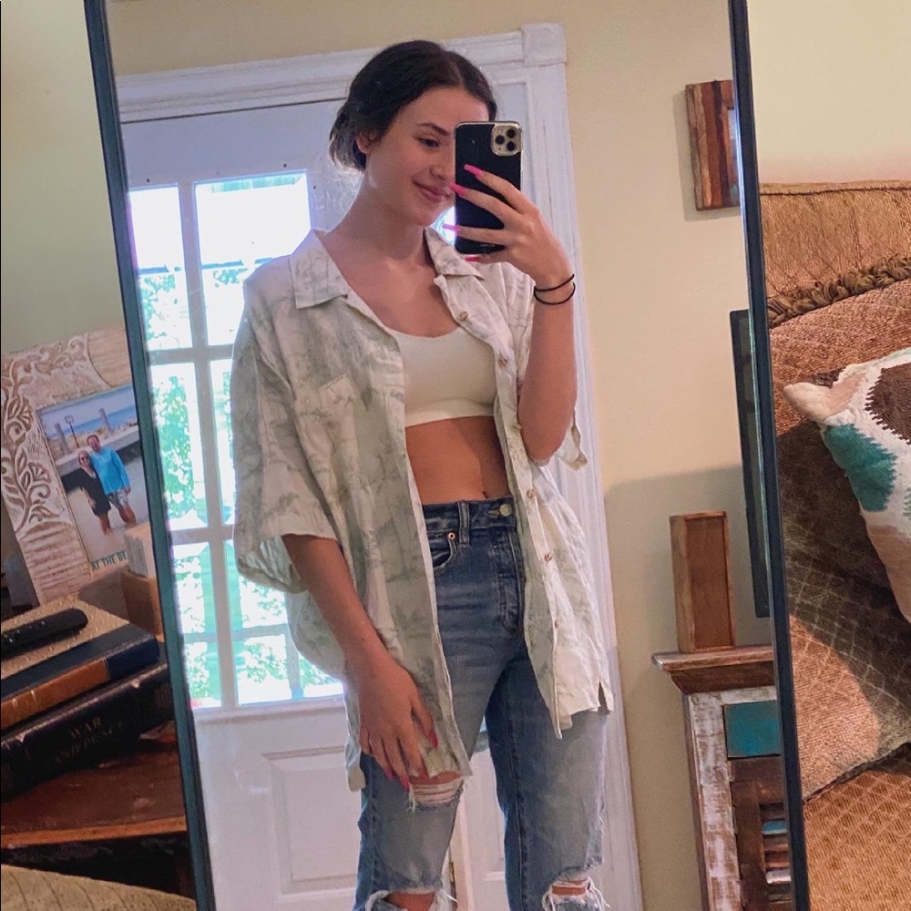 KNIGHTSBRIDGE HAWAIIAN FLORAL BUTTON UP SHIRT